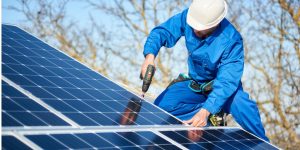 Installation Maintenance Panneaux Solaires Photovoltaïques à Loisia